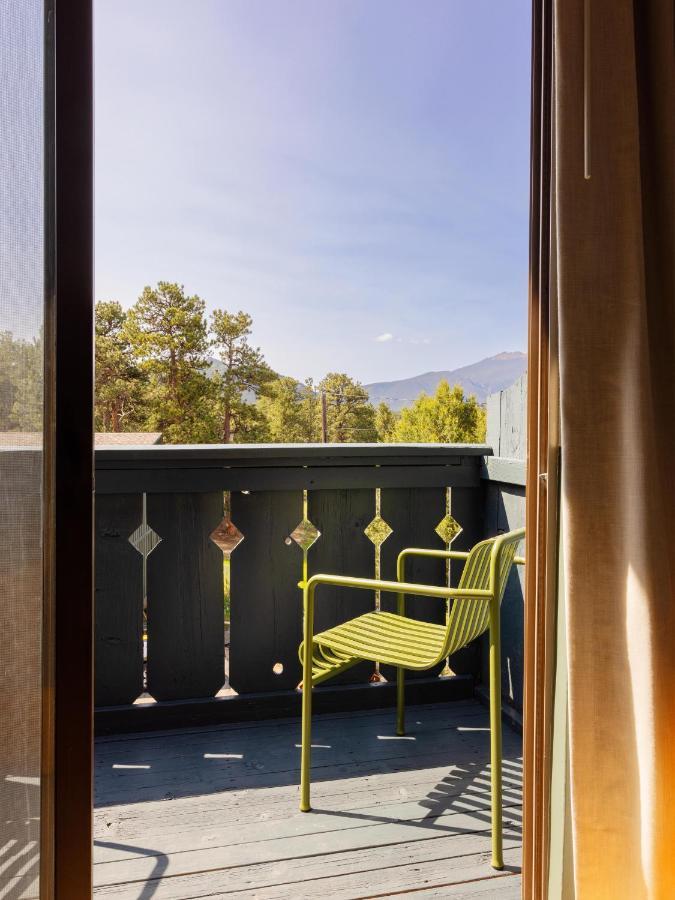 Trailborn Rocky Mountains Outpost Hotel Estes Park Exterior photo